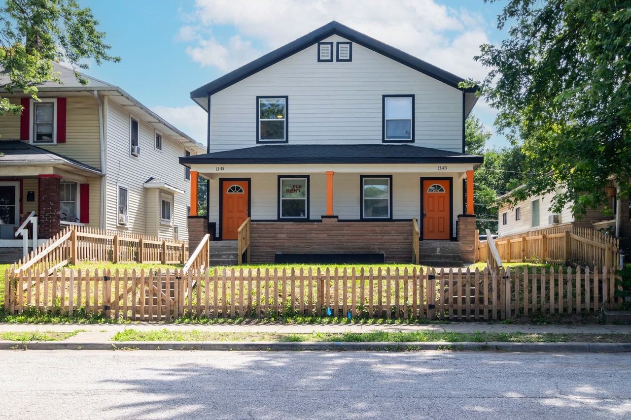 1345 N Olney St - Photo 6 of 34