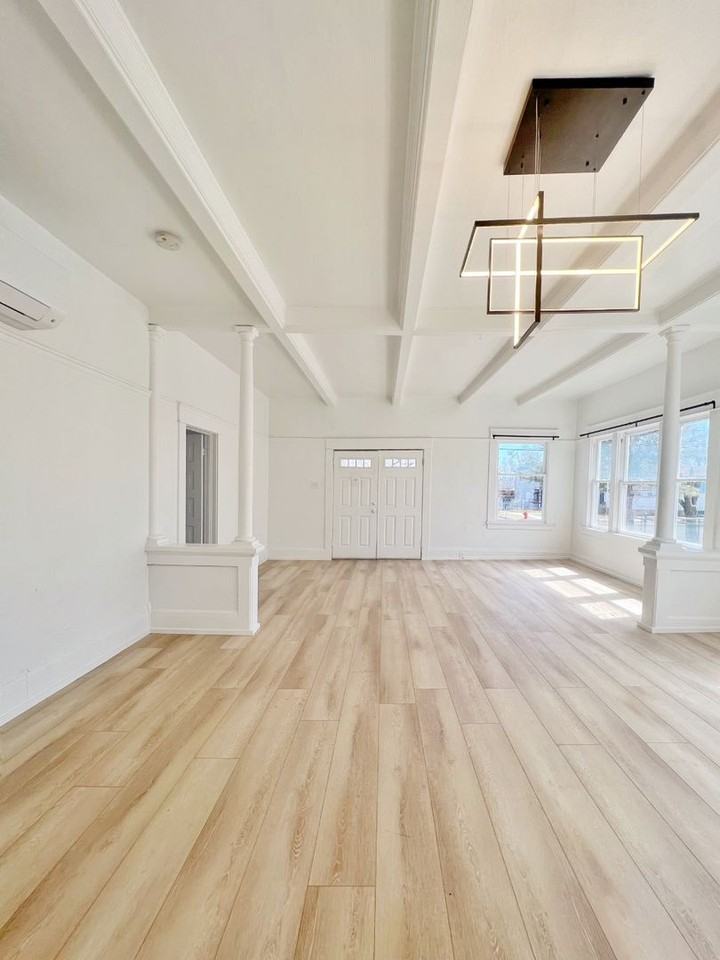 1101 Wheeler Ave - Photo 2 of 16