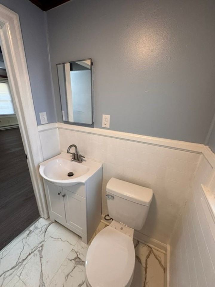 407 Lane St Se - Photo 4 of 5