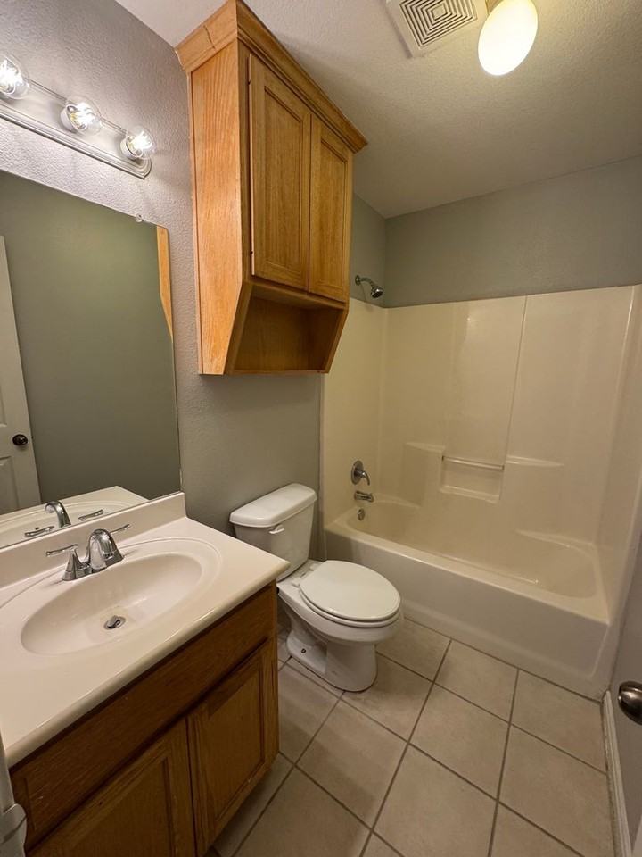 10233 Hyacinth Ln #A - Photo 6 of 17