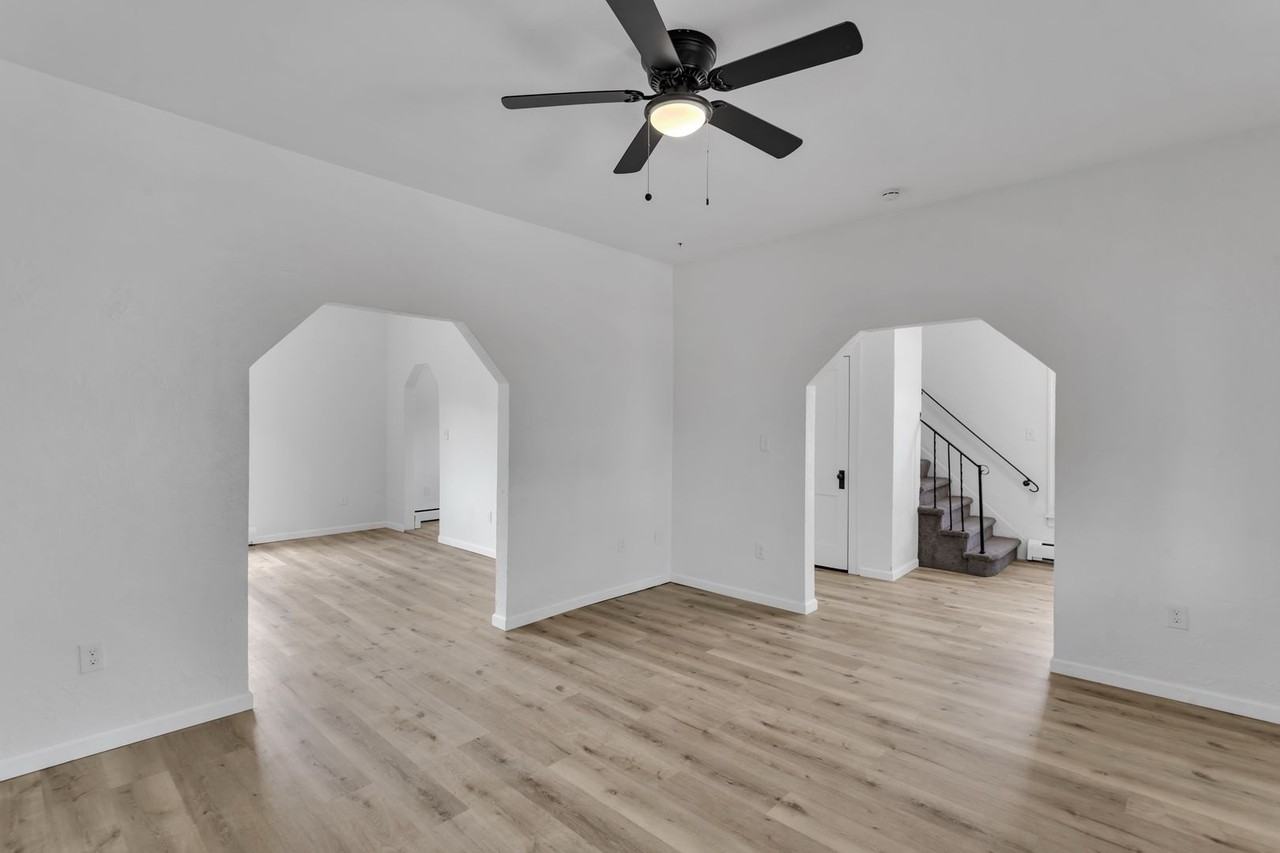 1002 Fordham Ave - Photo 7 of 38