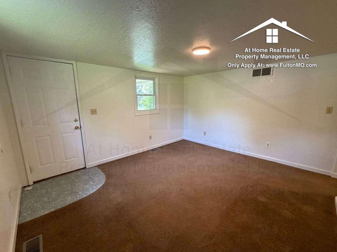 1512 Monroe St - Photo 3 of 22