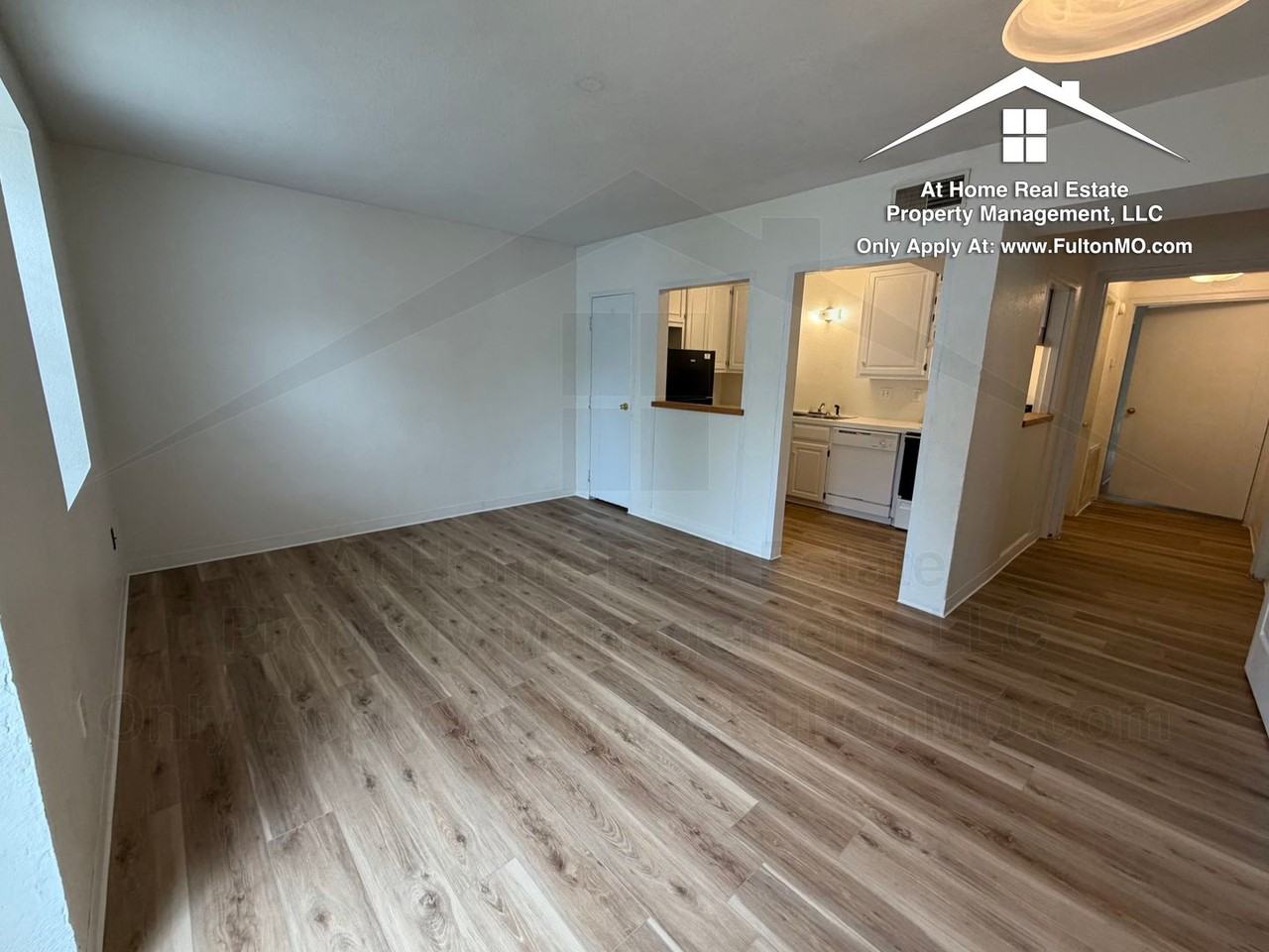 Boulder and Granite Court Apartments - Photo 4 of 41