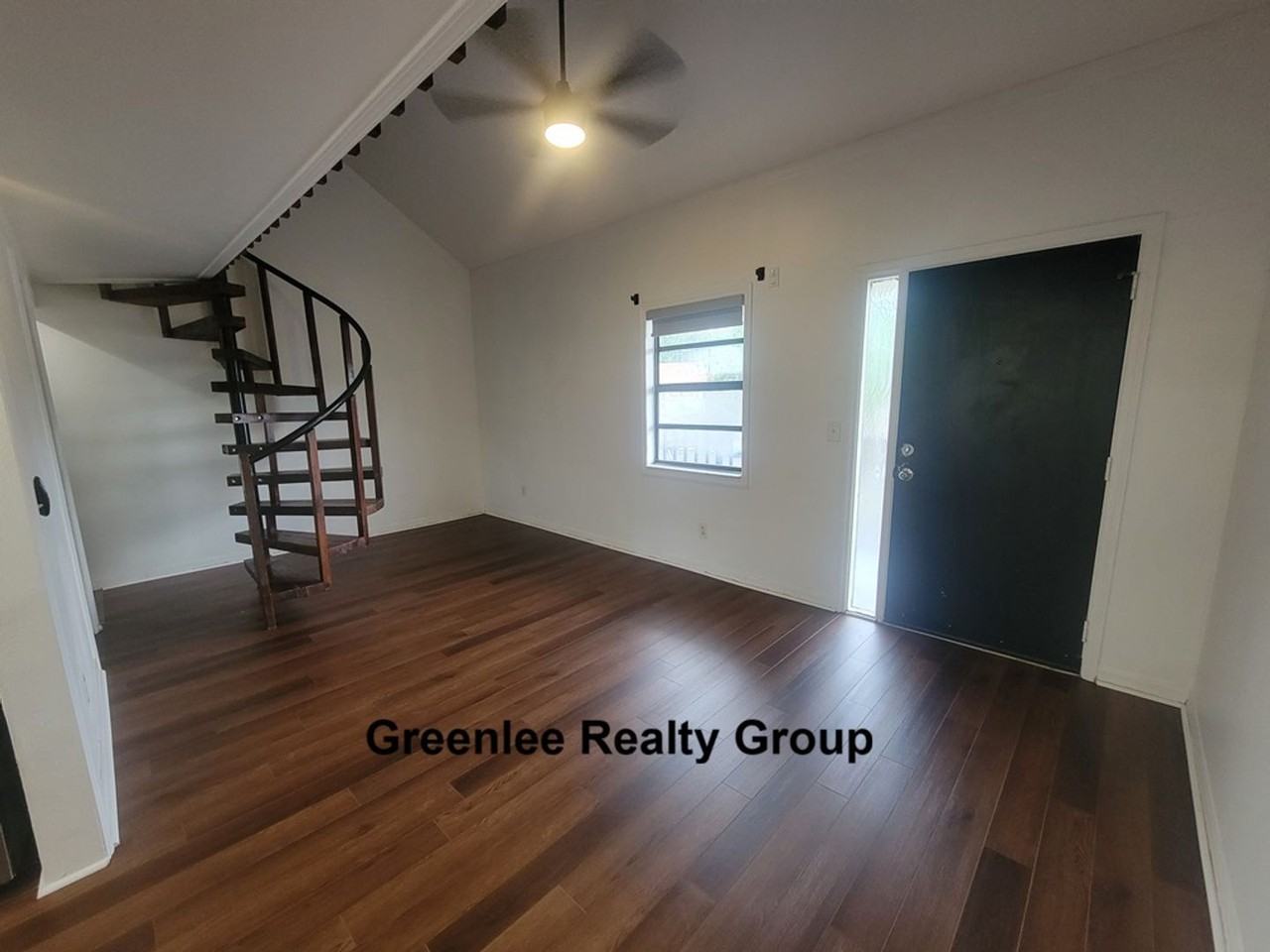 2142 Bradford St #325 - Photo 2 of 15