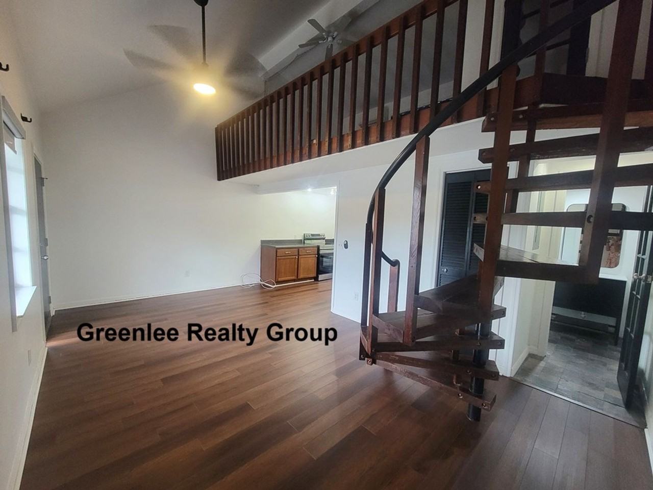 2142 Bradford St #325 - Photo 4 of 15