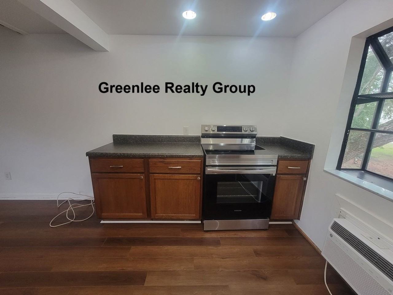 2142 Bradford St #325 - Photo 6 of 15