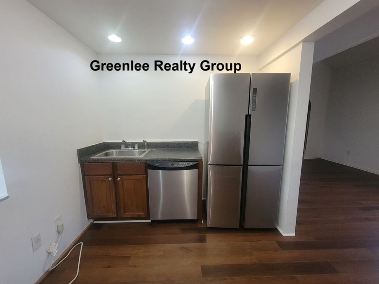 2142 Bradford St #325 - Photo 7 of 15