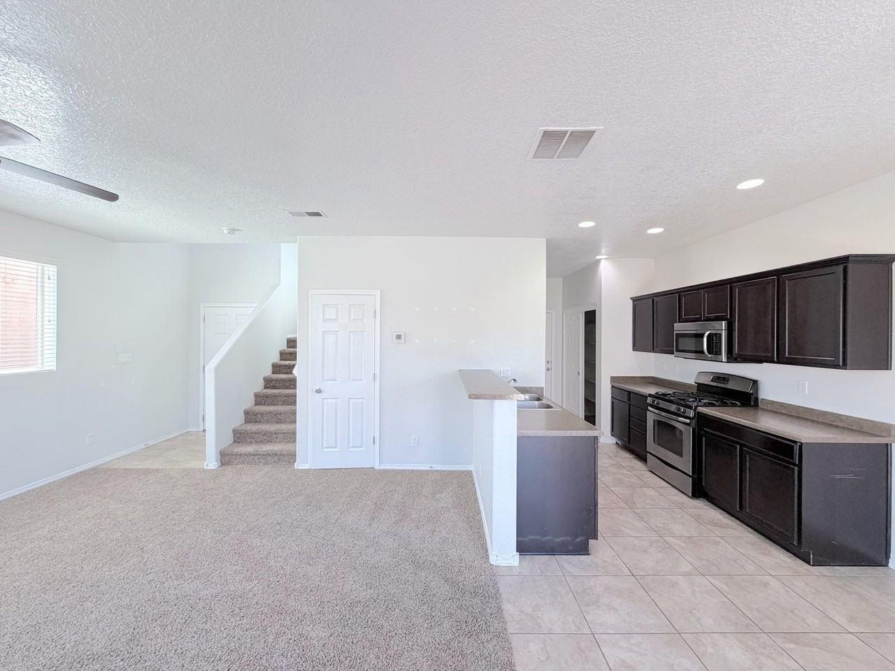 8323 Groundsel Rd Nw - Photo 3 of 27