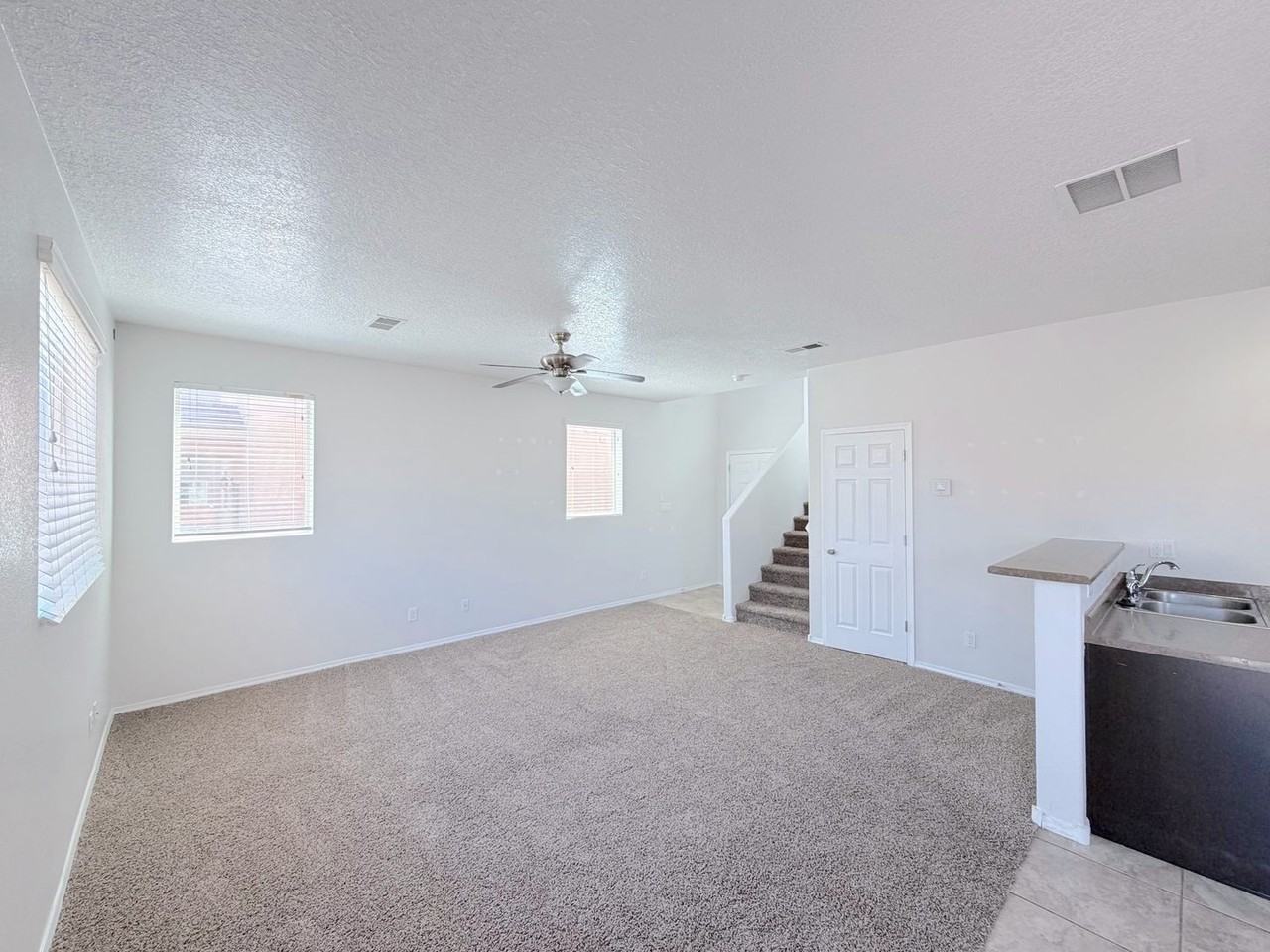 8323 Groundsel Rd Nw - Photo 7 of 27