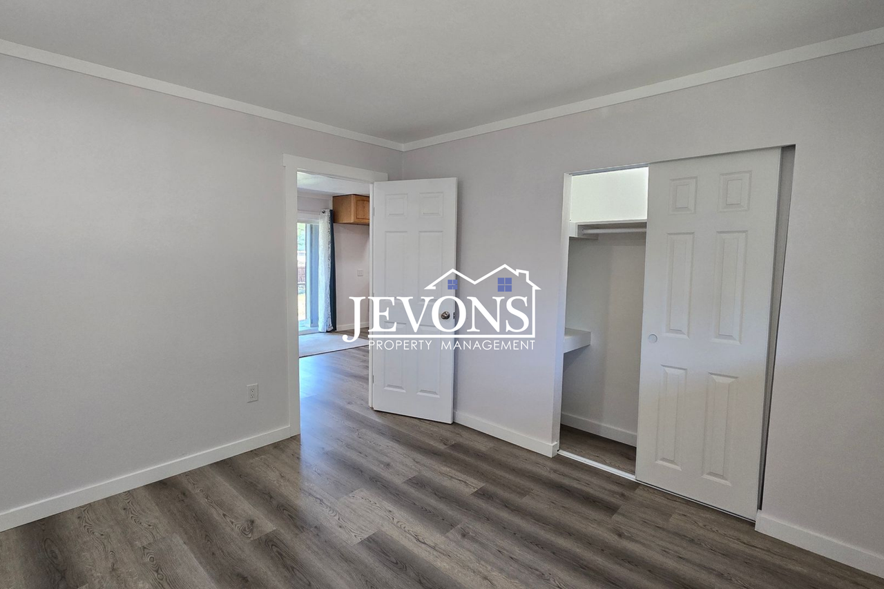 503 N 12th St - Photo 6 of 12