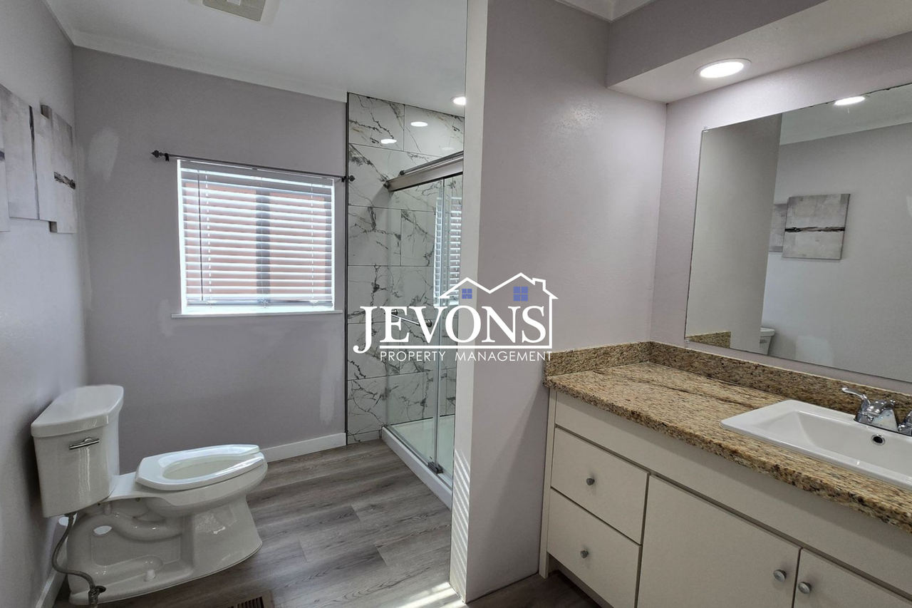 503 N 12th St - Photo 7 of 12