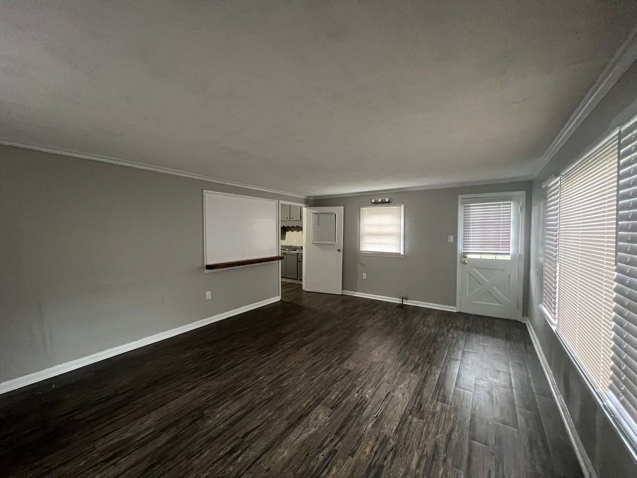 209 Morningside Dr #A - Photo 4 of 10