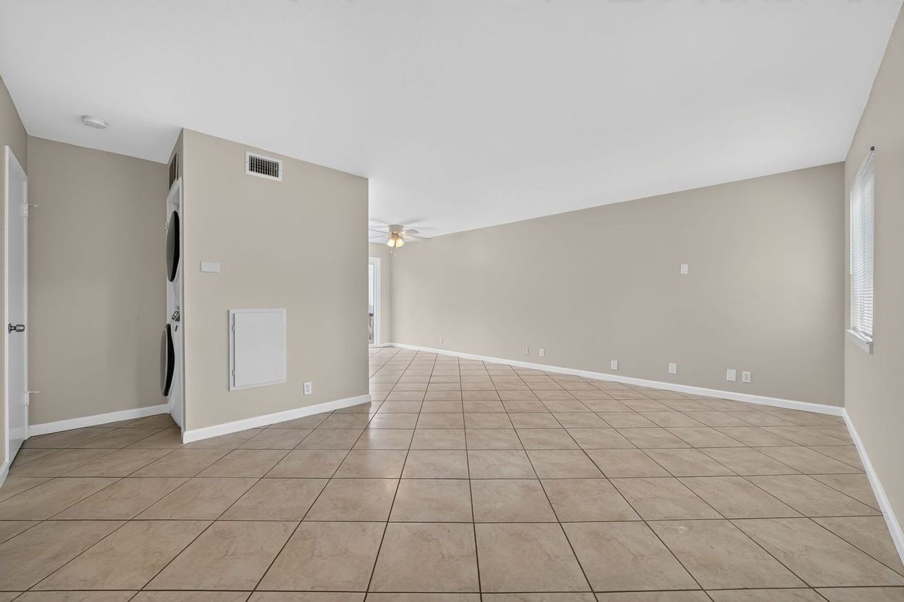 9838 Argyle Dr - Photo 6 of 13