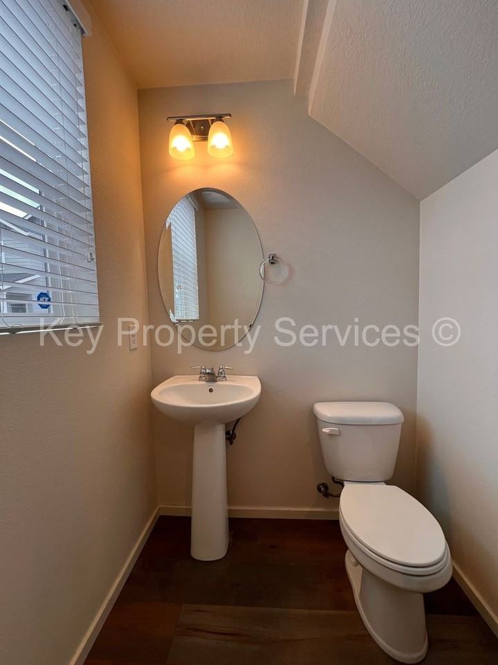 5600 Ne 129th Pl - Photo 3 of 26