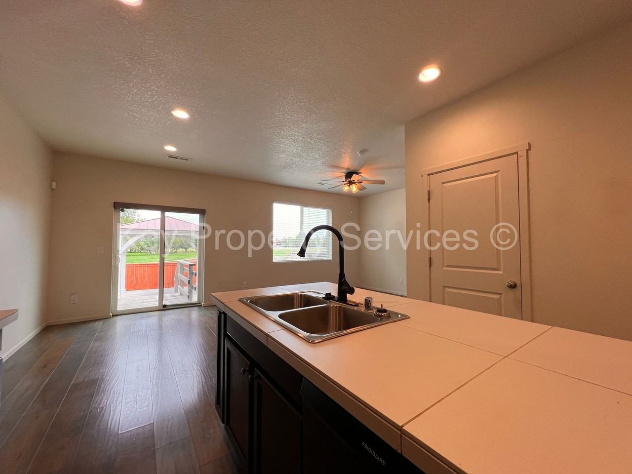 5600 Ne 129th Pl - Photo 7 of 26