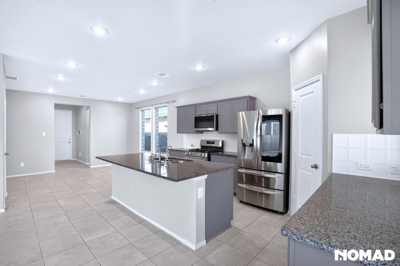 5054 Klein Orchard Dr - Photo 3 of 30