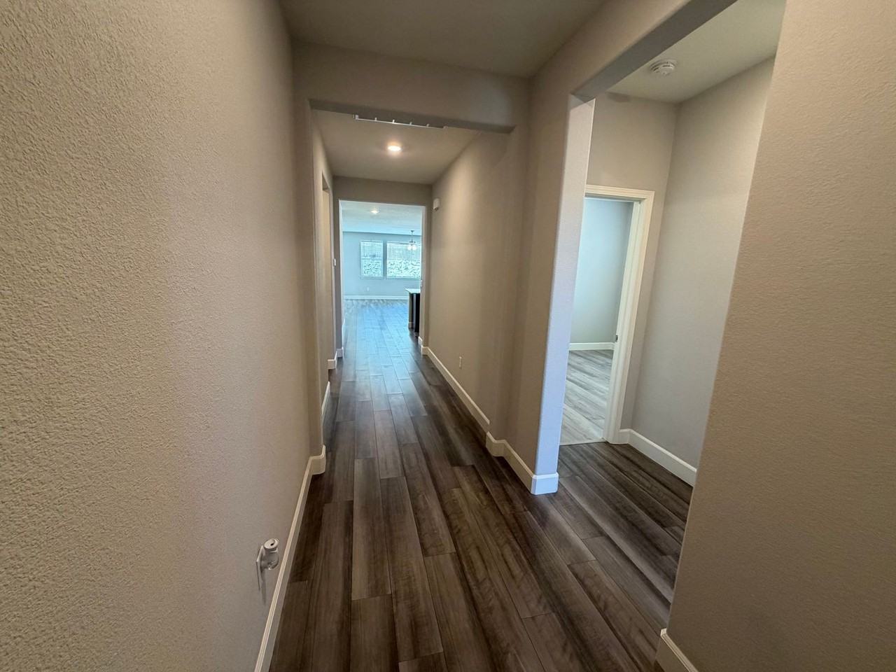 7285 Overture Dr - Photo 3 of 30