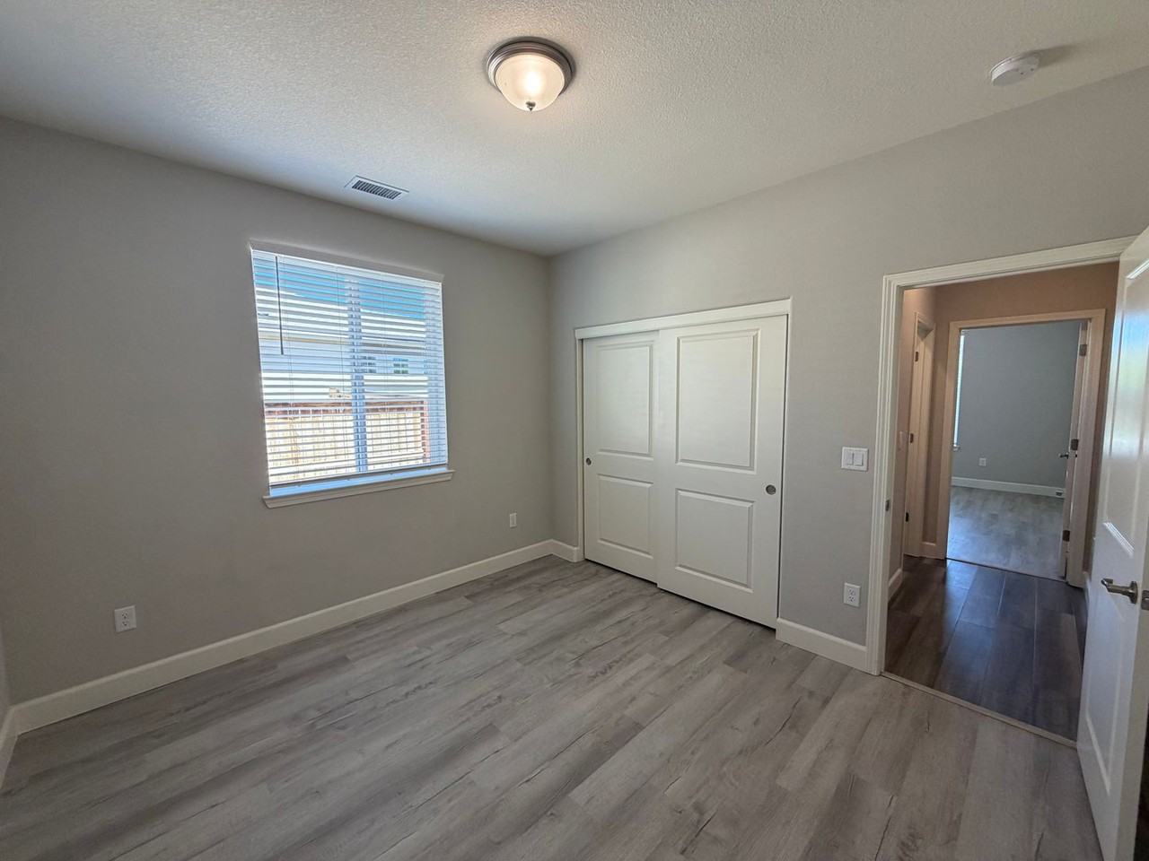 7285 Overture Dr - Photo 5 of 30