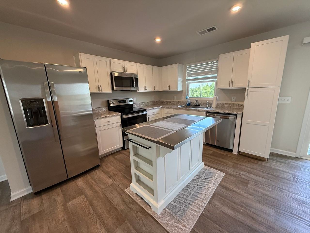306 Parkridge Way - Photo 3 of 15