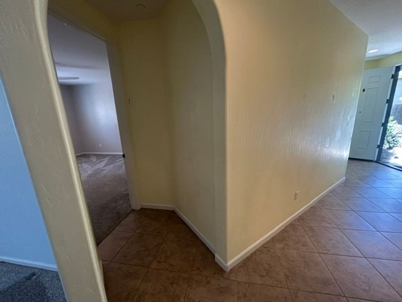 3605 W Delta Ave - Photo 3 of 20