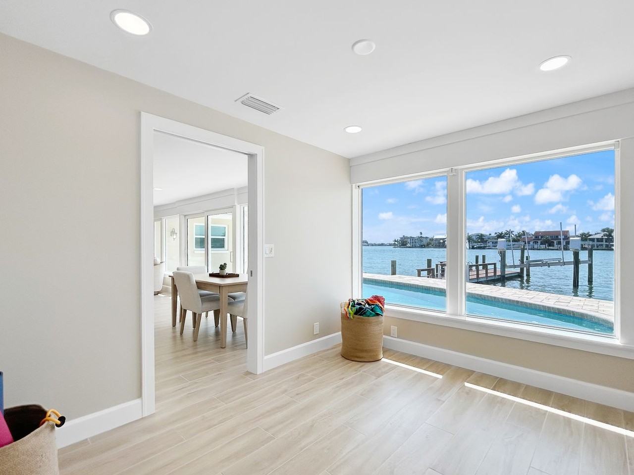 6331 4th Palm Pt - Photo 7 of 37