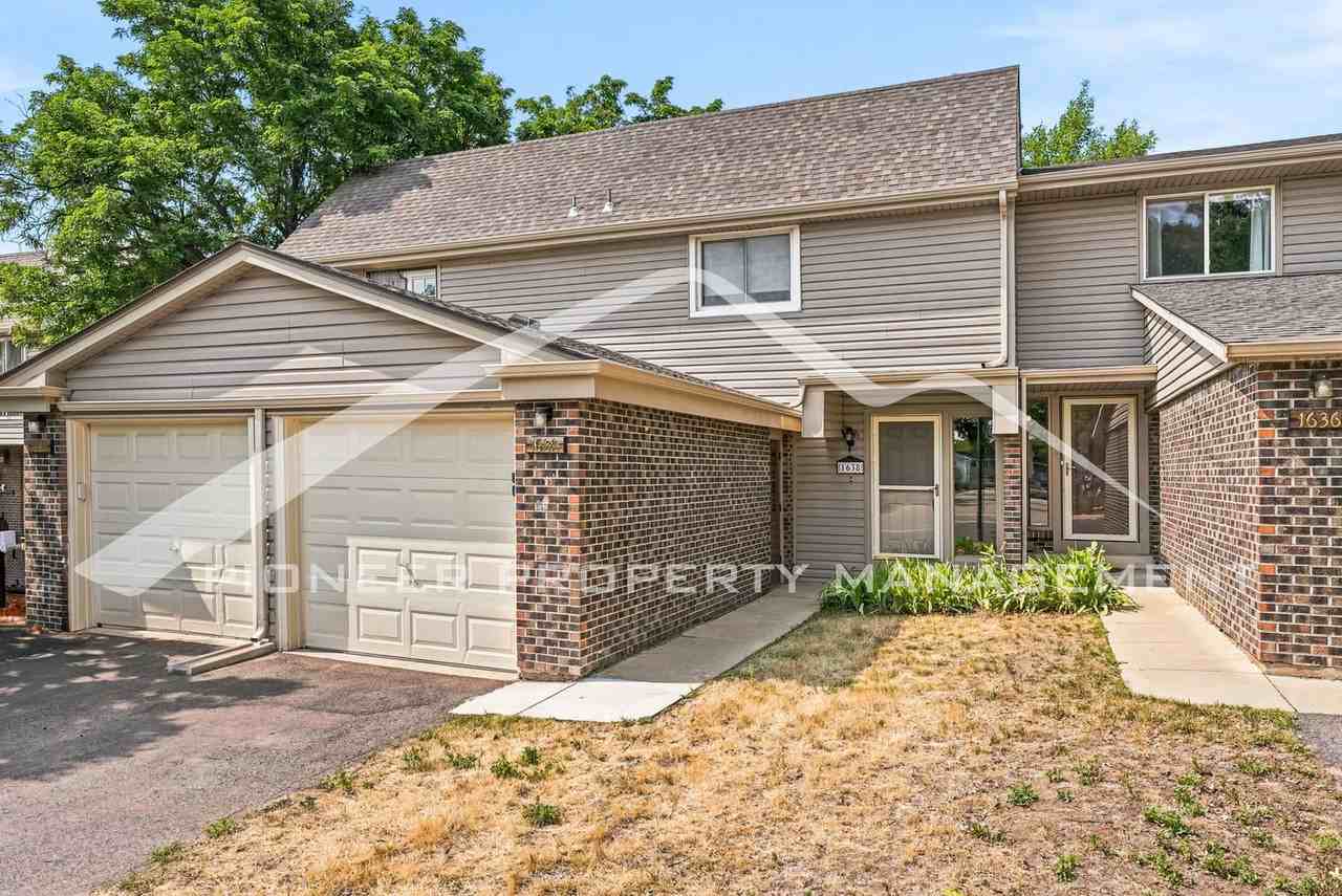 1638 Centaur Cir - Photo 2 of 20