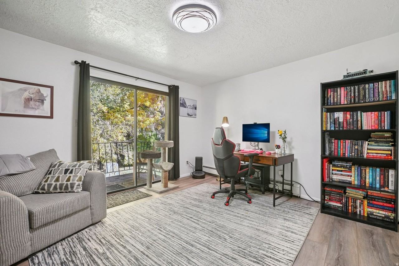 645 Swenson Ave - Photo 3 of 9