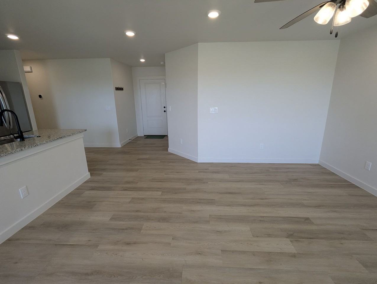 502 E 23rd St - Photo 2 of 26