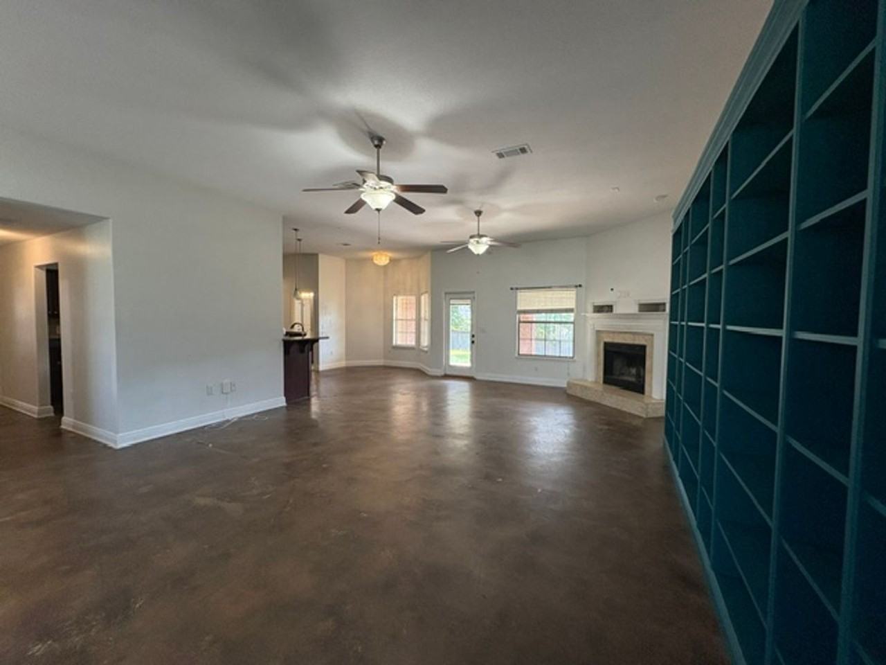 2343 Genevieve Way - Photo 2 of 21