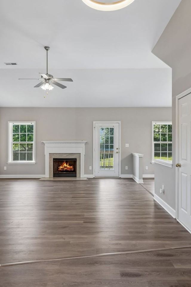 2601 Danbury Cir - Photo 5 of 38