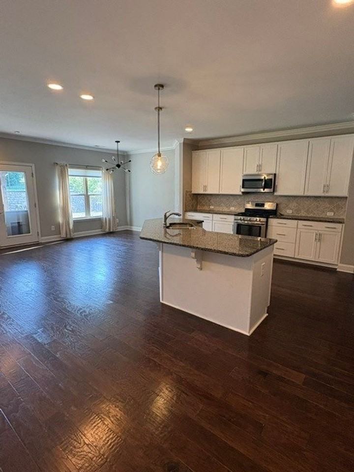 183 Dayflower Dr - Photo 5 of 38