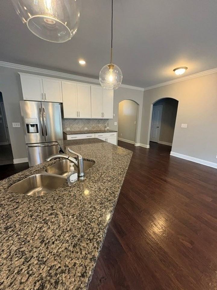 183 Dayflower Dr - Photo 6 of 38