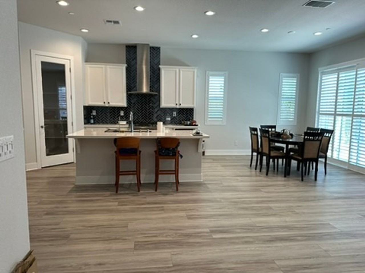817 Cosmos Dr - Photo 5 of 41
