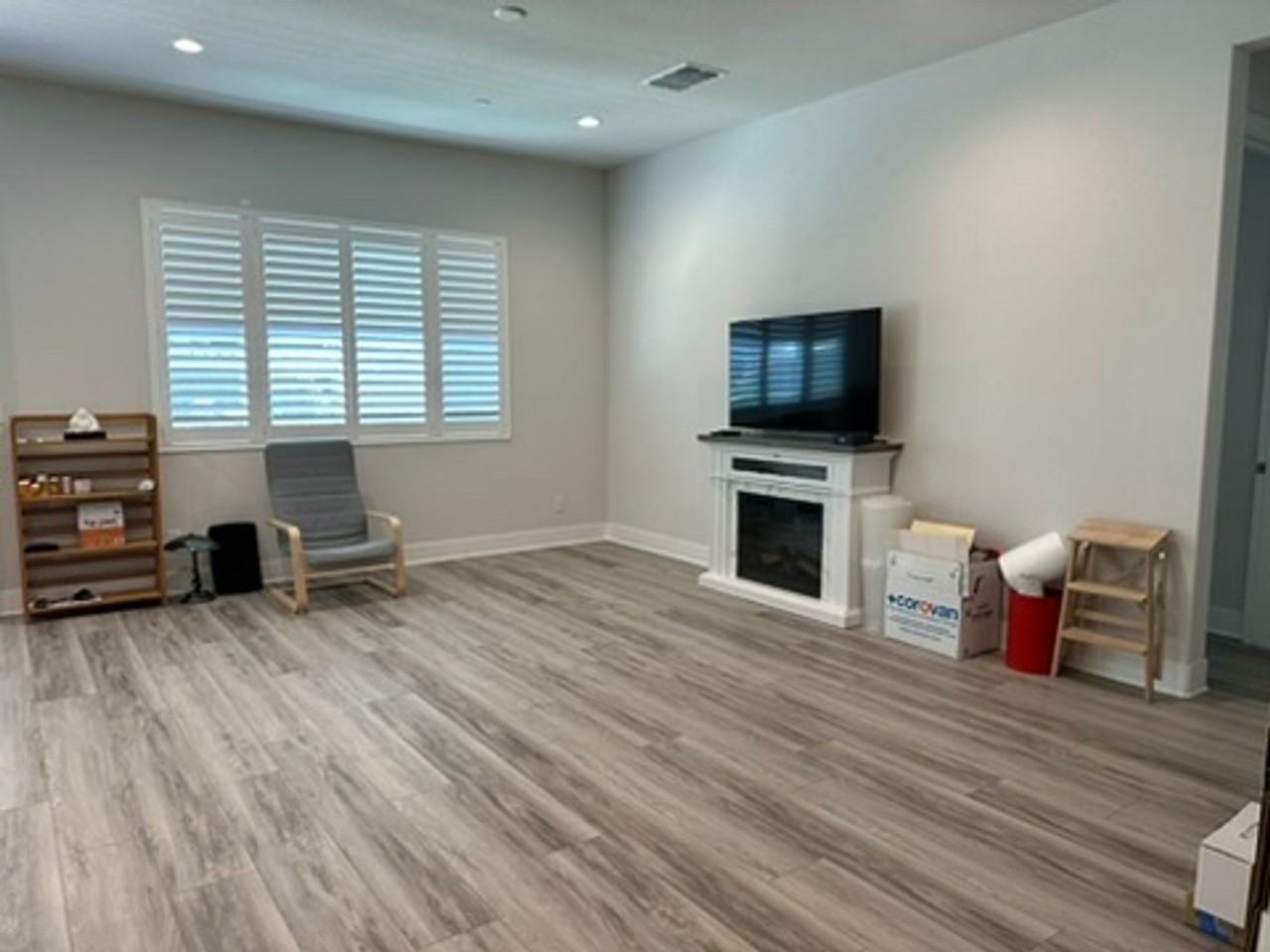 817 Cosmos Dr - Photo 7 of 41