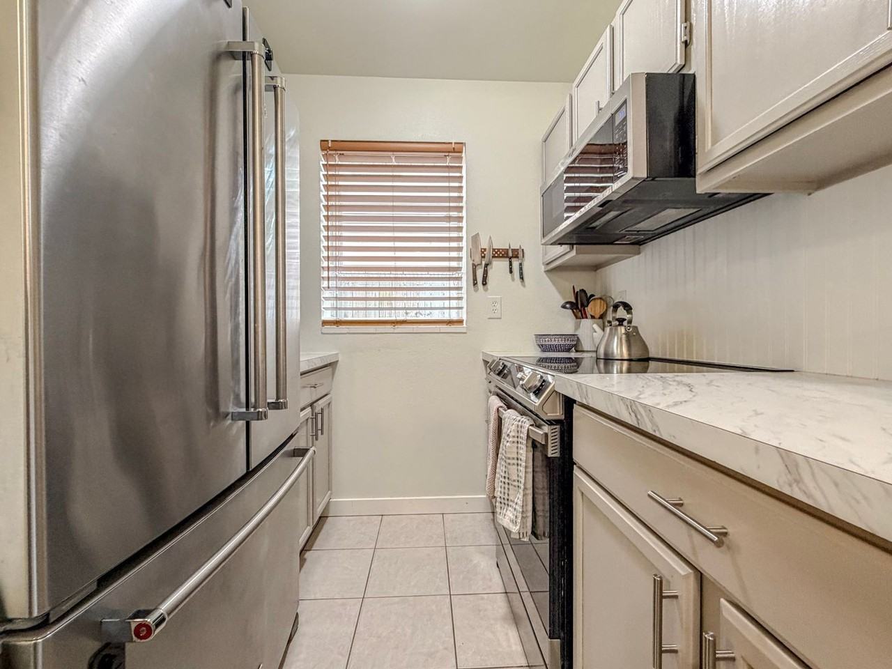 10319 Midvale Ave N #A - Photo 4 of 22