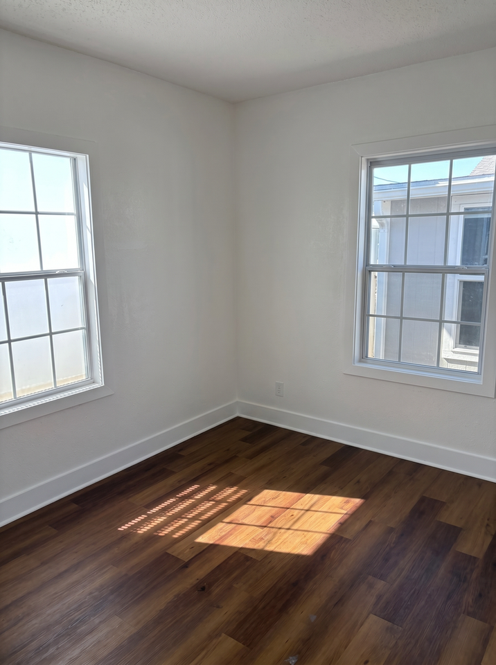 1165 Cannon St - Photo 5 of 10