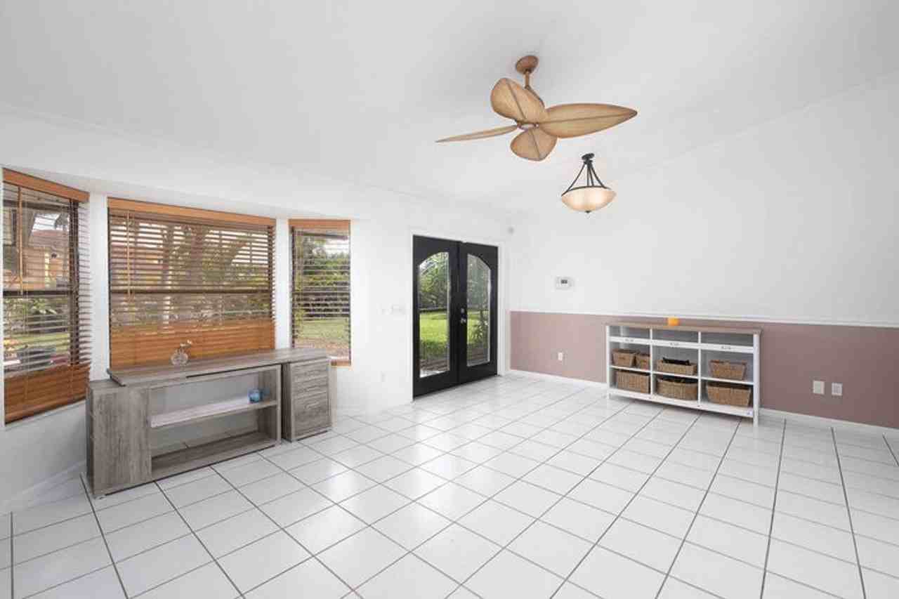 14502 69th St N - Photo 4 of 12
