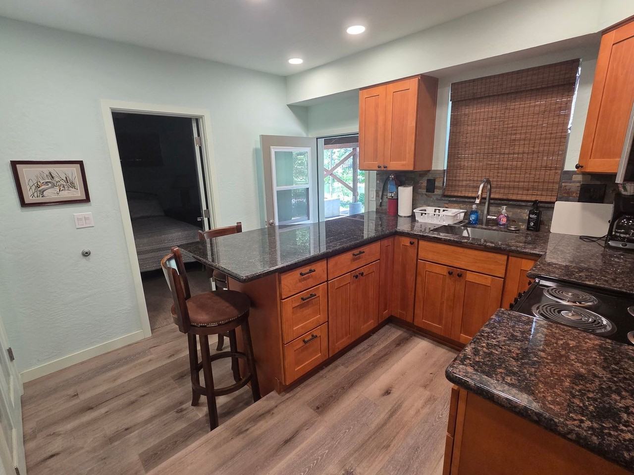 23369 Shadybrook Dr - Photo 3 of 11