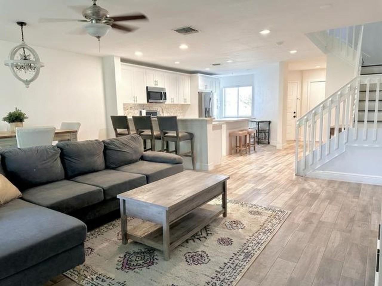 6207 Old Court Rd - Photo 4 of 18