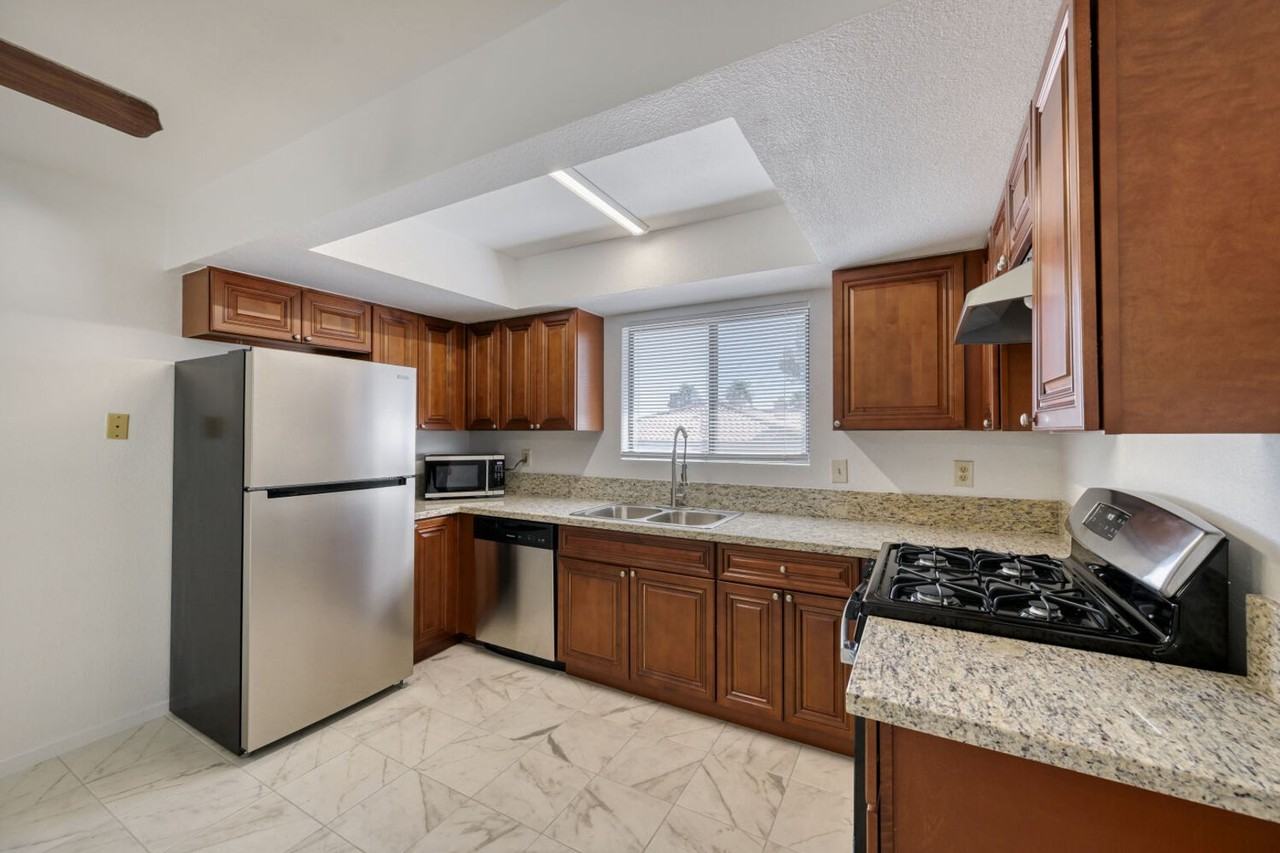 6713 W Charleston Blvd #4 - Photo 7 of 14