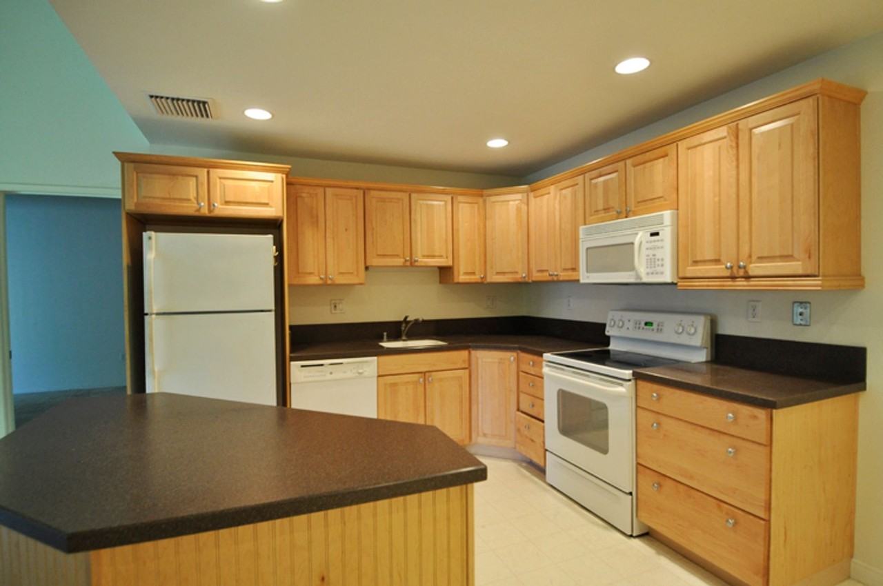 3020 Associated Rd - Photo 4 of 8
