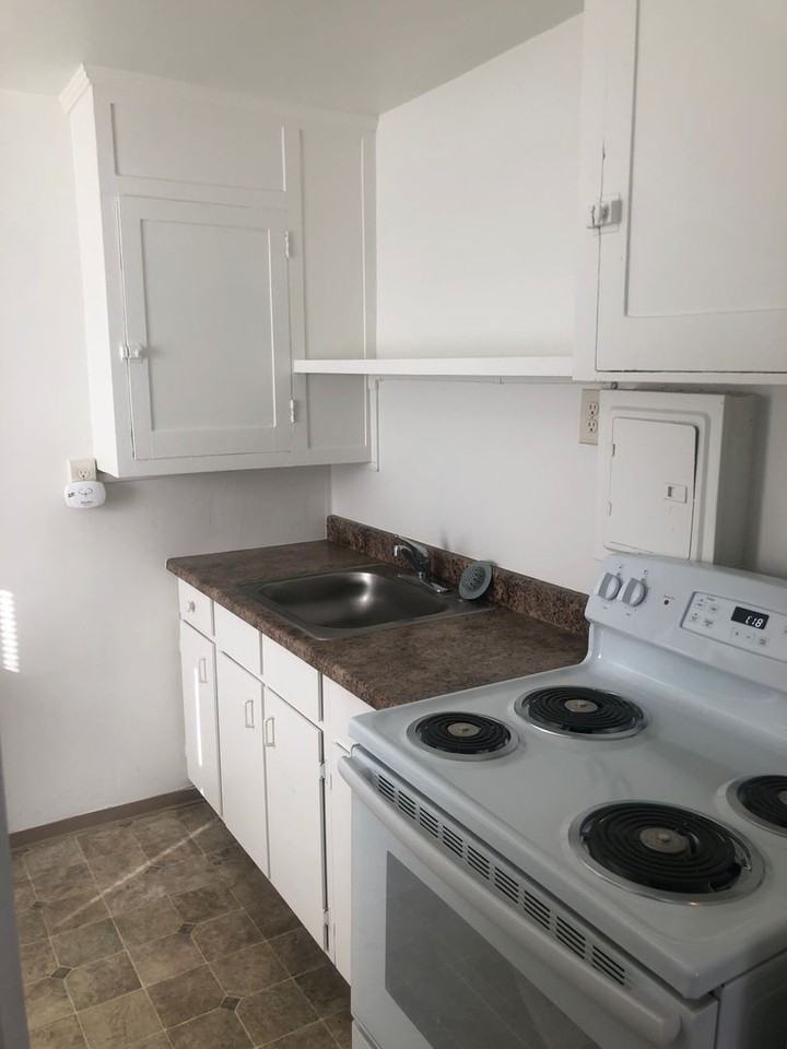 1120 Pine St ##102 - Photo 2 of 3