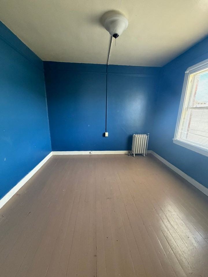 1120 Pine St ##303 - Photo 3 of 3