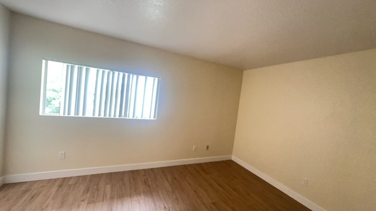 1111 Reed Ave #3 - Photo 7 of 10