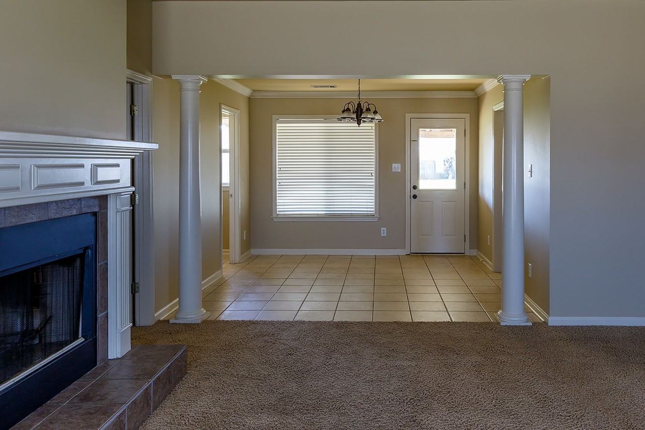 825 Bluegrass Dr - Photo 3 of 17