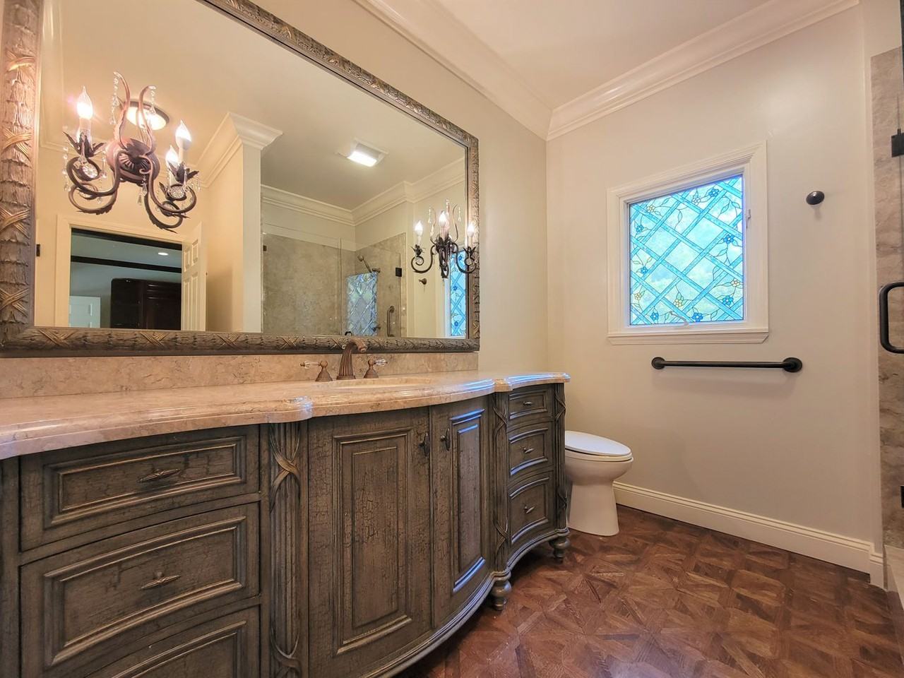 345 Selby Ln - Photo 4 of 26