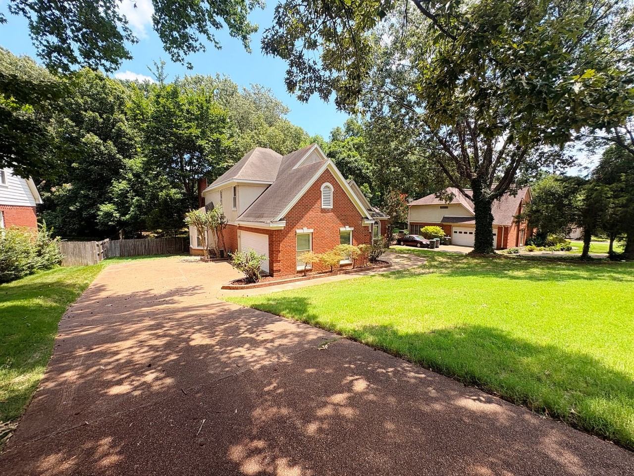 1850 Wood Oak Dr - Photo 3 of 35