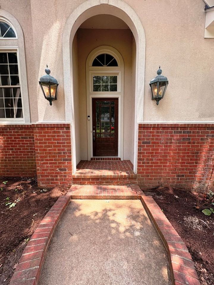 1850 Wood Oak Dr - Photo 4 of 35