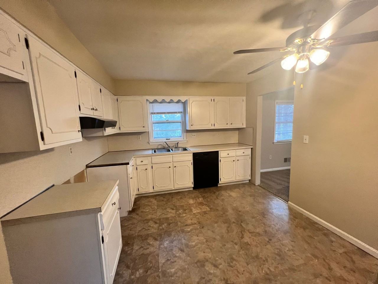 5508 Fruitwood Dr - Photo 2 of 14