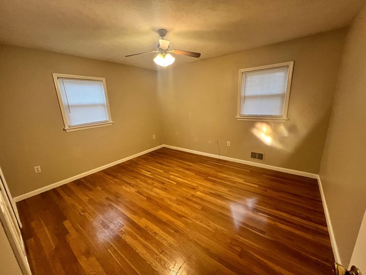 5508 Fruitwood Dr - Photo 7 of 14
